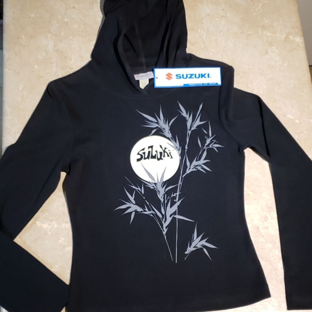 Suzuki hooded, thick t-shirt